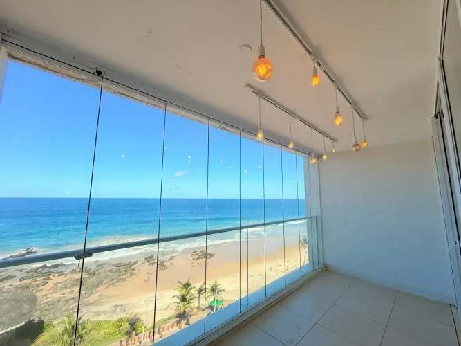 Apartamento Semi-Mobiliado de Alto Padrão no Expresso 2222. - Frente mar - 59m2