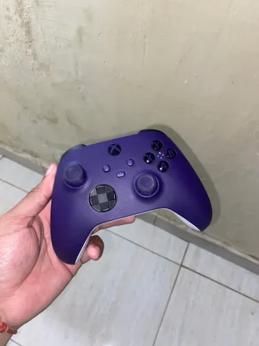 Controle Xbox roxo