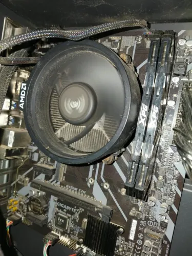 PC GAMER RYZEN 7 5700G