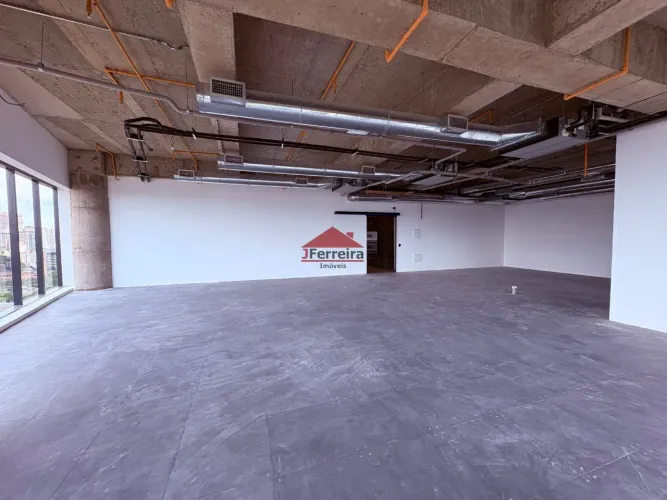 Escritório comercial para locação no Jardim das Perdizes, com 216m², 6 vagas, andar alto, 