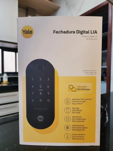 Fechadura Digital Lia Preto Fosco com Biometria | Yale