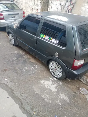 Vende-se uno fiasa 99 só pra rodar bateu pegou 