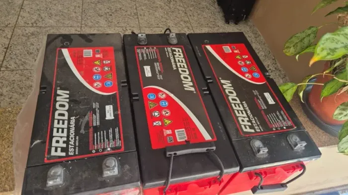 Bateria Estacionaria Freedom 165ah