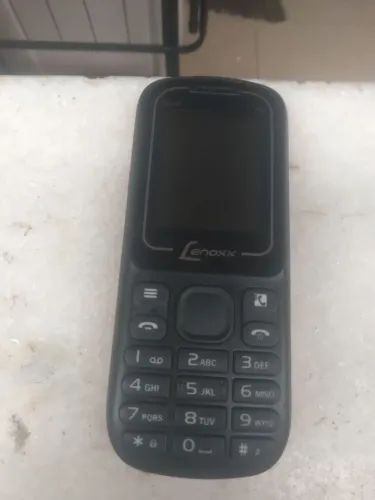 CELULAR ANTIGO.