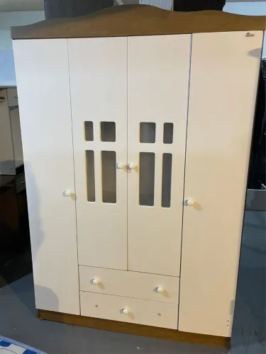 Guarda roupa infantil