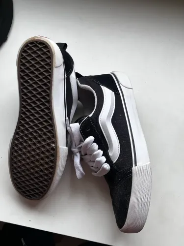 Vans Knu School 
