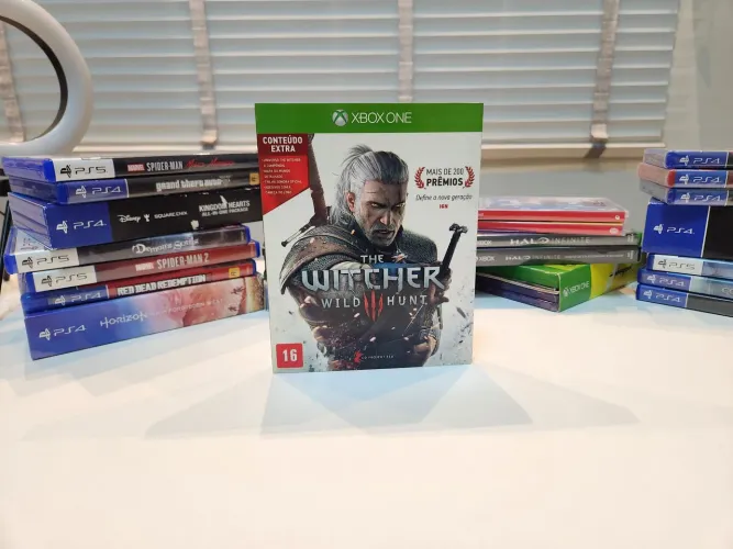 The Witcher 3 Xbox com encarte e mapa