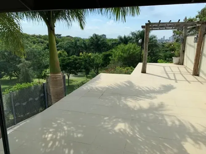 Sobrado com 4 dormitórios à venda, 396 m² por R$ 3.500.000,00 - Altos da Bela Vista - Inda
