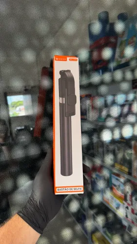 Bastão de Selfie 3 em 1 com Tripé e Controle Bluetooth
