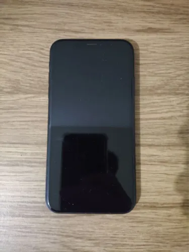 iPhone XR 128 GB - 74% bateria impecável 