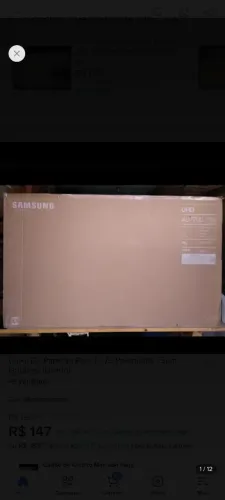 Alguém com uma caixa de papelão para Tv de 70 ou 75 polegadas