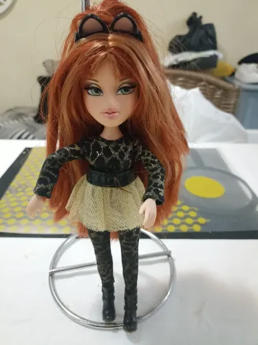 Boneca bratz catz