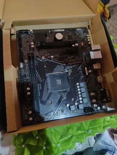 placa mãe com defeito