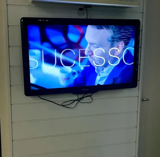 Vendo - TV Philips 43 Polegadas - Plasma.