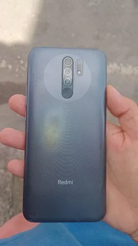 Vendo esse celular redmi 09