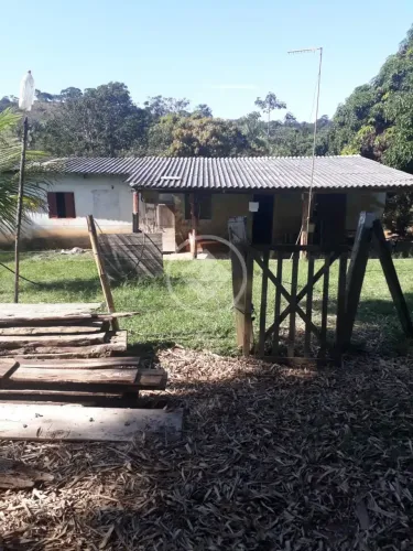 Fazenda com 143.68 Hectares em Cocalzinho de Goiás codigo: 57329