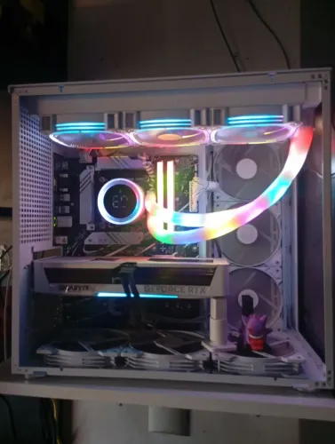 Pc gamer rtx 5070 Ram DDR5 32gb 6000mhz 514600k