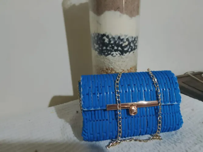 Bolsa em tela de croche