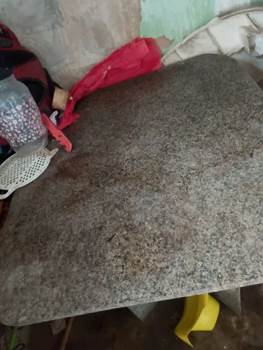 Mesa de mármore