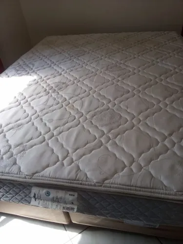 Cama Box Queen 