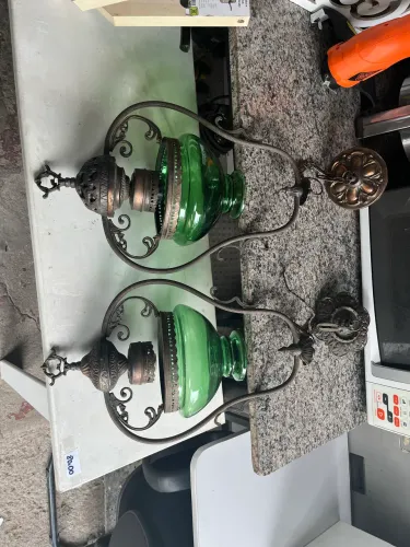Lustre Antigo de Bronze com Vidro Verde Colonial