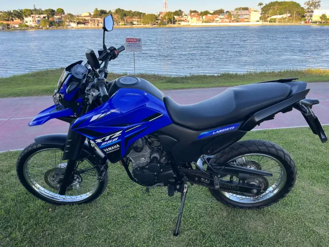 Yamaha XTZ 250 Lander Azul Seminova