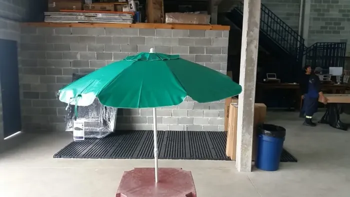 Guarda-sol em Bagum e Haste de Aluminio 1,60m Verde Bandeira Bel