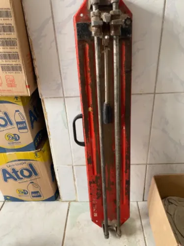 Cortador de cerâmica