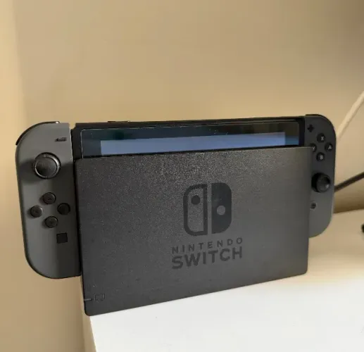 Nintendo Switch desbloqueado v1 128gb + acessórios