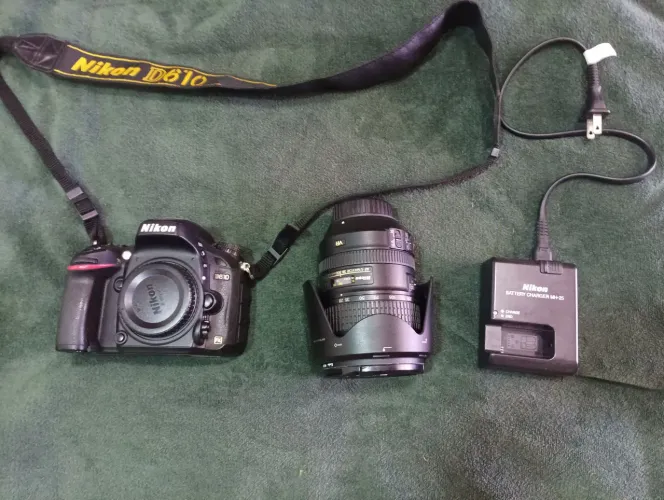 Nikon D610 com Lente 28-300