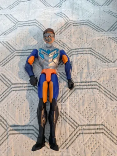 Max steel aquático 