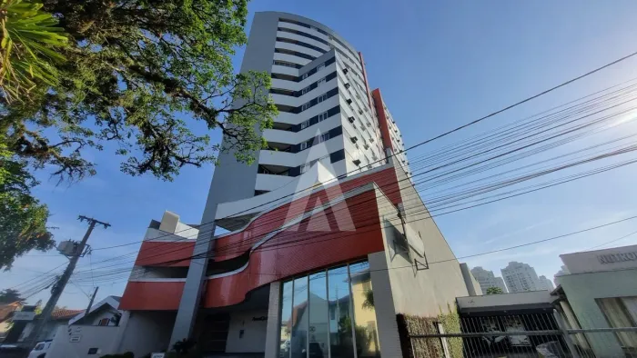 Apartamento estúdio mobiliado no centro de Joinville.
