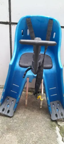 Vendo cadeirinha pra bicicleta 