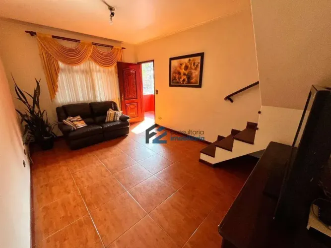 Sobrado com 3 dormitórios à venda, 296 m² por R$ 690.000,00 - Jardim Alzira Franco - Santo