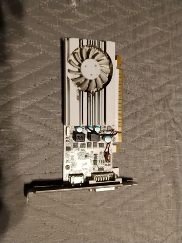 Placa de vídeo NVidia 1030 2G DDR4