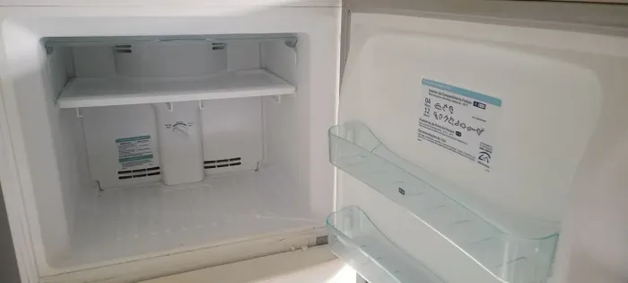 Vende- Se uma geladeira Eletrolux