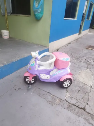 Vende-se um carro calosita