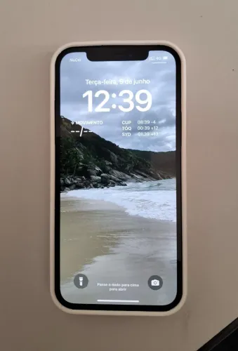 Vendo iPhone 12 64GB em excelente condição