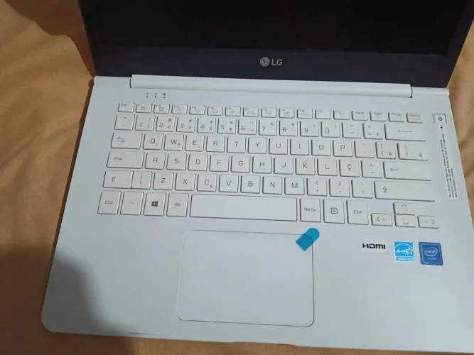 Notebook LG com placa queimada