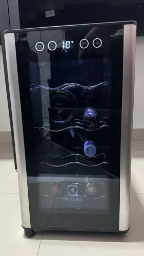 Adega Climatizada Electrolux ACS08 - 8 garrafas