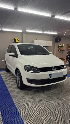 Volkswagen Fox 1.0 MI Total Flex 8V 5P 2014