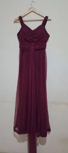 Vestido de festa longo marsala com brilho