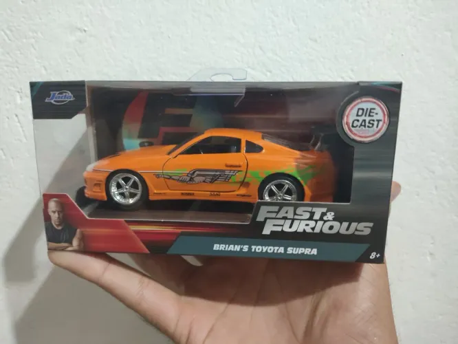 Miniatura Supra do Brian velozes e furiosos JADA TOYS Escala 1:32