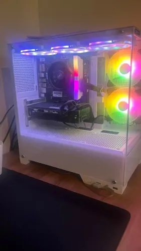 Oportunidade! Vendo computador gamer em excelente estado!