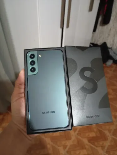 SAMSUNG S22 PLUS COM CAIXA (TROCO OU VENDO)