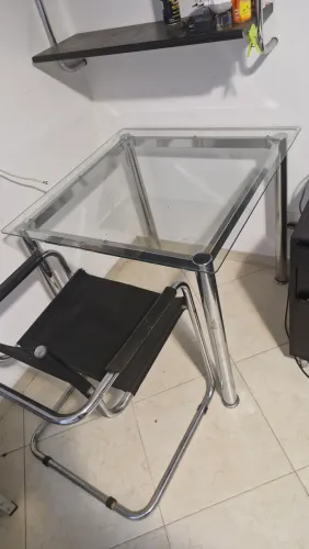 Mesa de vidro quadrada