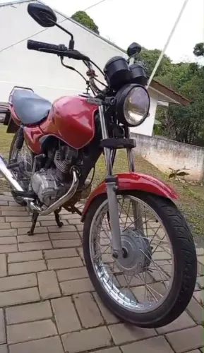 Vendo Honda 125 ótimas condições Condições <br>Vendo Honda 125 ótimas condições
