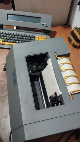 Telex Escriba 2021 para colecionadores ou museu