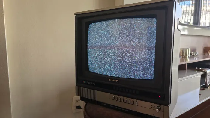 TV Sharp Colortron C-1404A Retrô - Funciona - Colecionador / Gamer Retrô