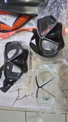 Troco em aquário- Equipamentos para mergulho 